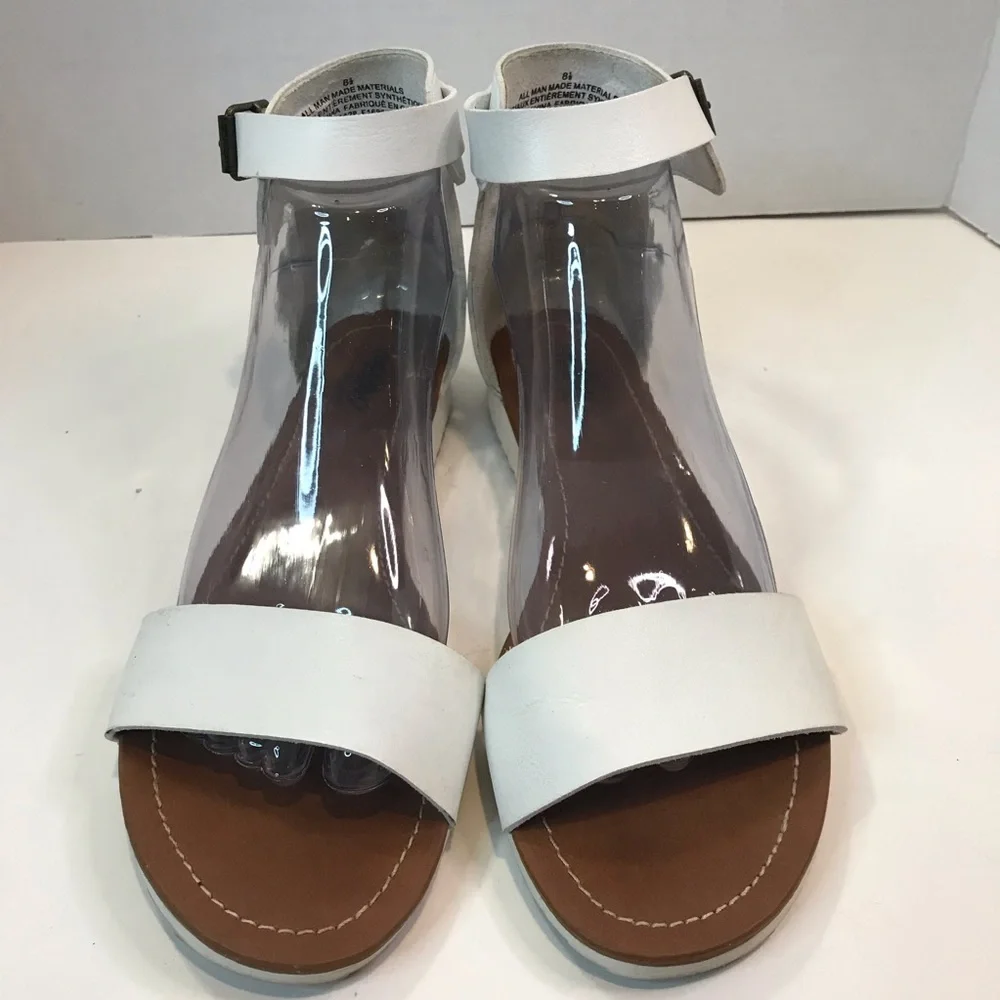 Mossimo Sandal - Picture 6 of 12